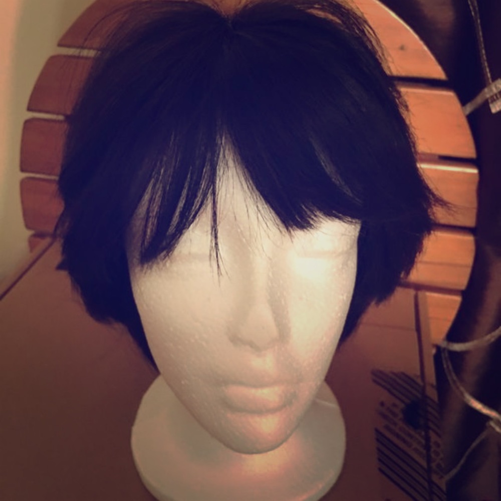 Black wig